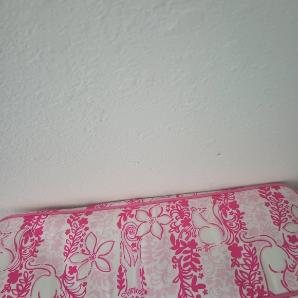 Lilly Pulitzer Pink Floral Tote Bag with Sturdy Handles - Picture 4 of 4